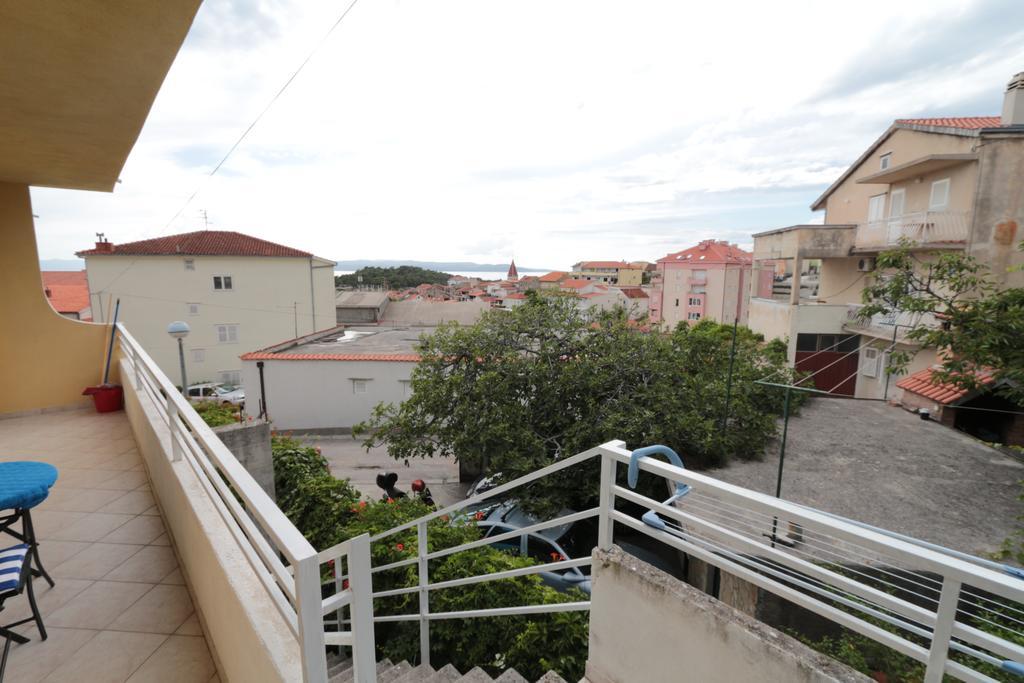 Apartments Antoneta Макарска Экстерьер фото